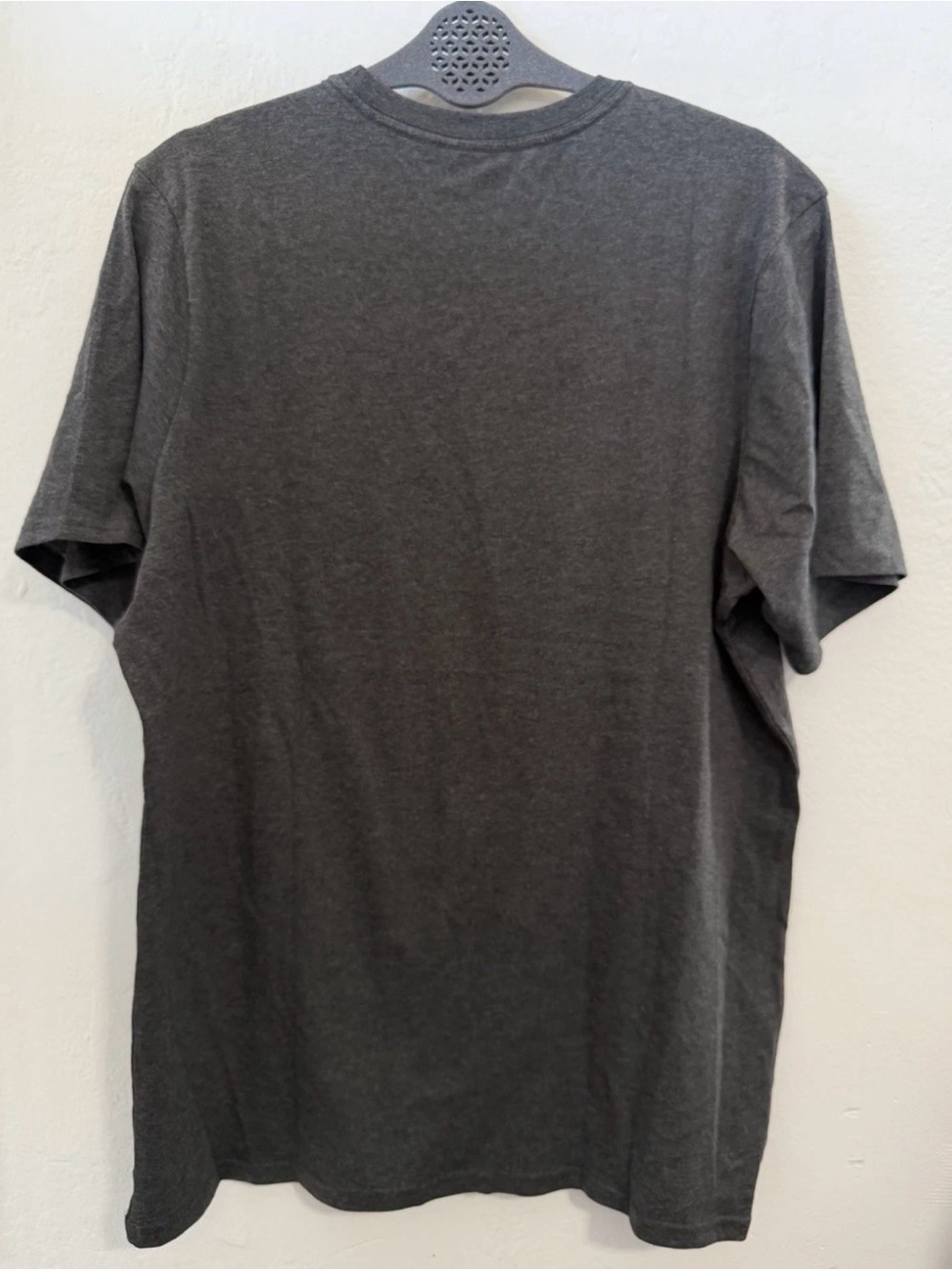NWT- Pact- 100% Organic Cotton-Unisex  Classic Crew Neck Tee